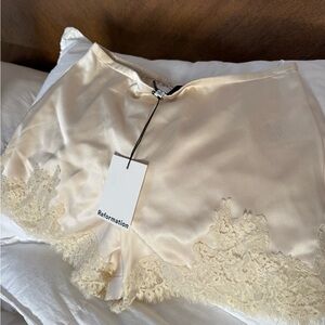 Reformation Fern Cream Lace Trim Satin Shorts in Almond nwt